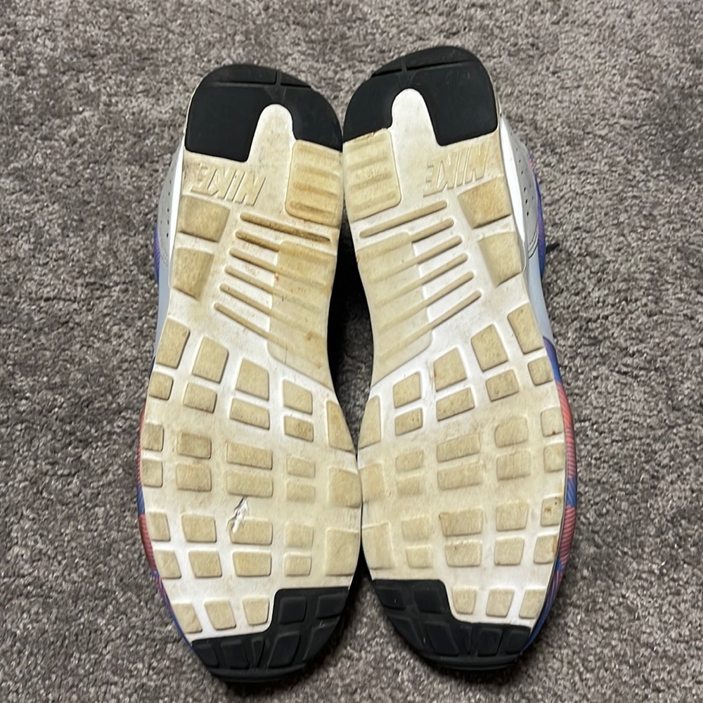 Nike sneakers - Picture 6 of 6